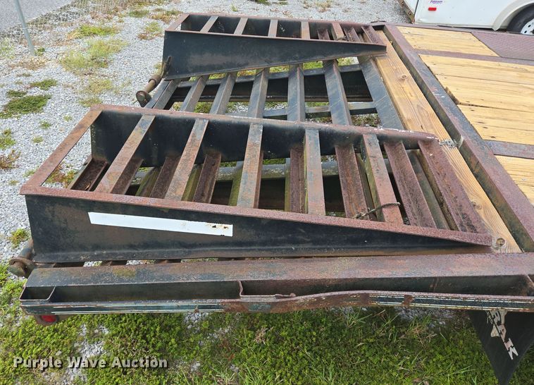 image for item DT5294 2007 Pro-Trak equipment trailer