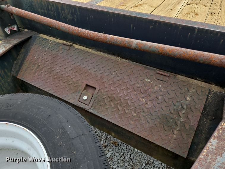 image for item DT5294 2007 Pro-Trak equipment trailer