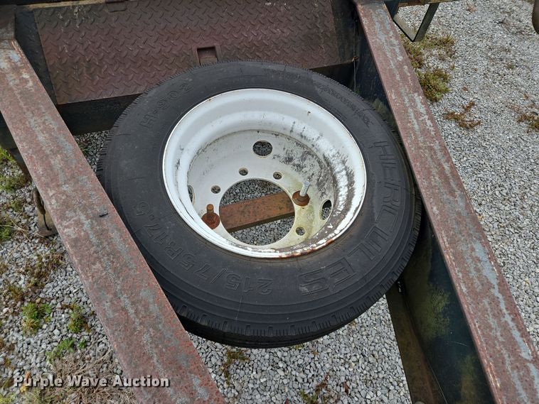 image for item DT5294 2007 Pro-Trak equipment trailer