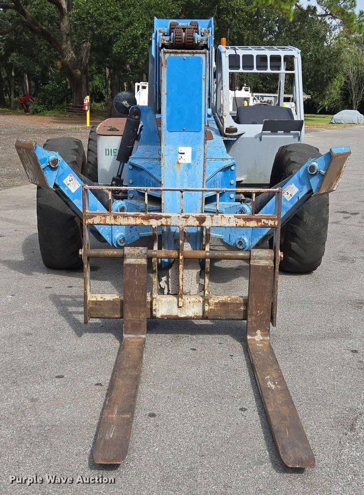 image for item DT5296 2012 Genie GTH1056 telehandler