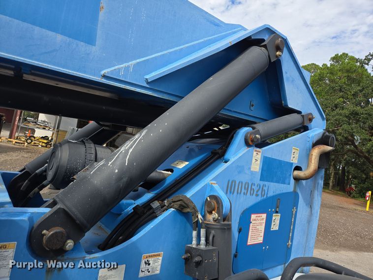 image for item DT5296 2012 Genie GTH1056 telehandler