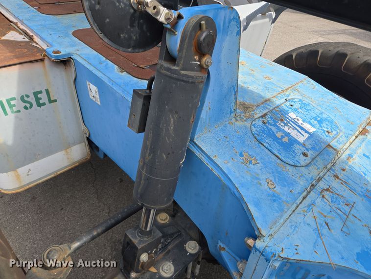 image for item DT5296 2012 Genie GTH1056 telehandler