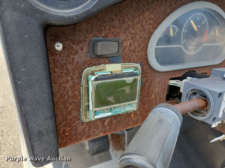 image for item DT5296 2012 Genie GTH1056 telehandler