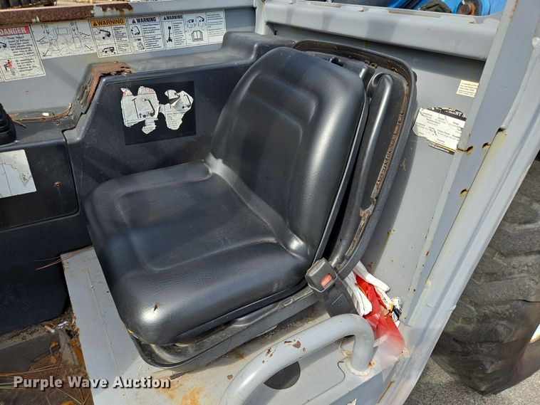 image for item DT5296 2012 Genie GTH1056 telehandler