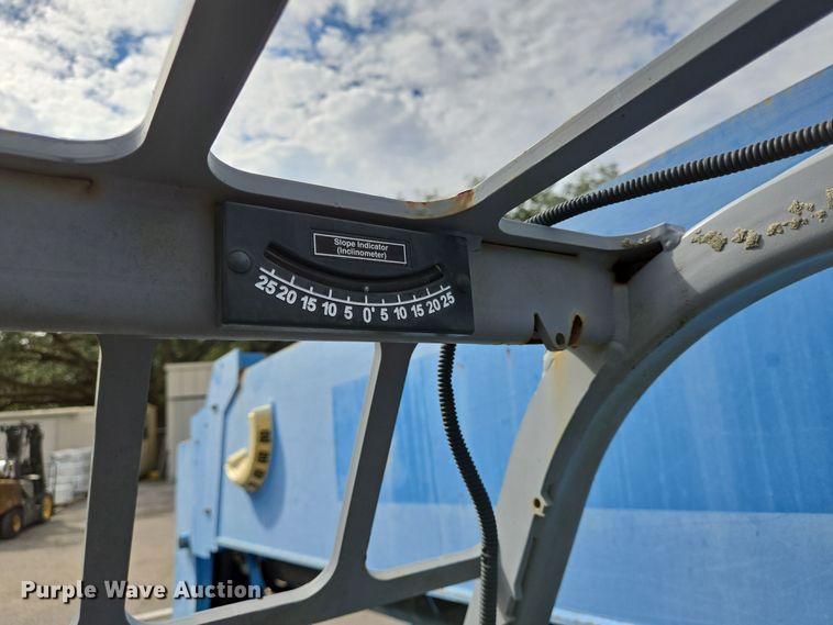 image for item DT5296 2012 Genie GTH1056 telehandler