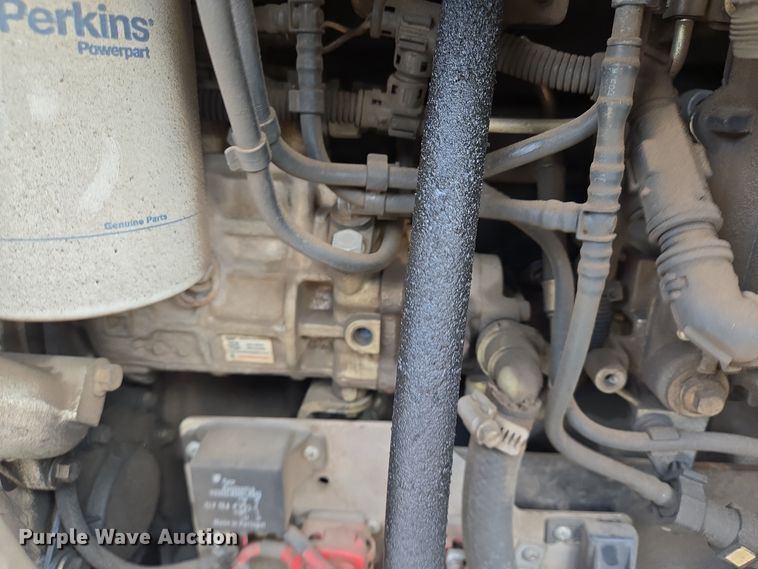 image for item DT5296 2012 Genie GTH1056 telehandler