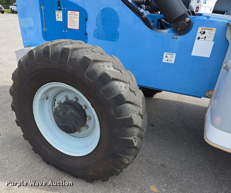 image for item DT5296 2012 Genie GTH1056 telehandler