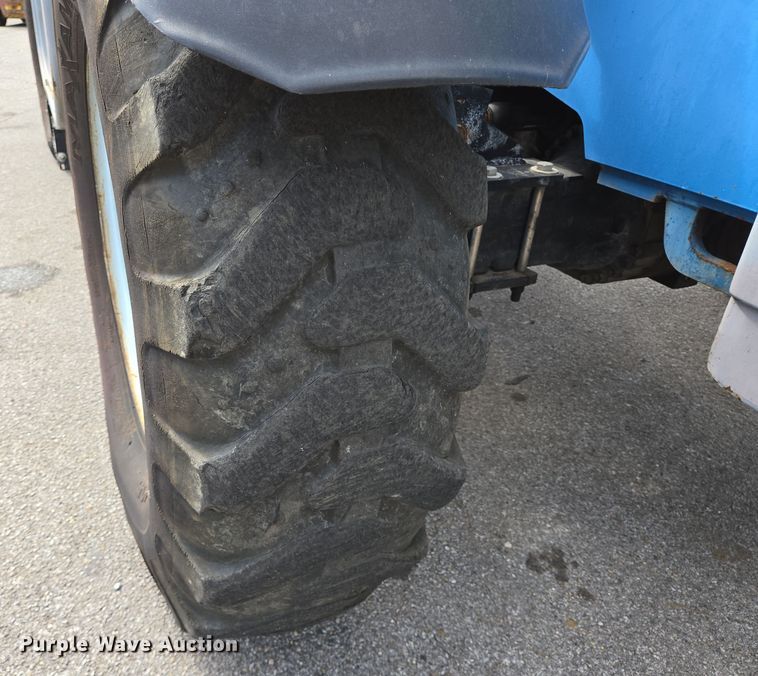 image for item DT5296 2012 Genie GTH1056 telehandler