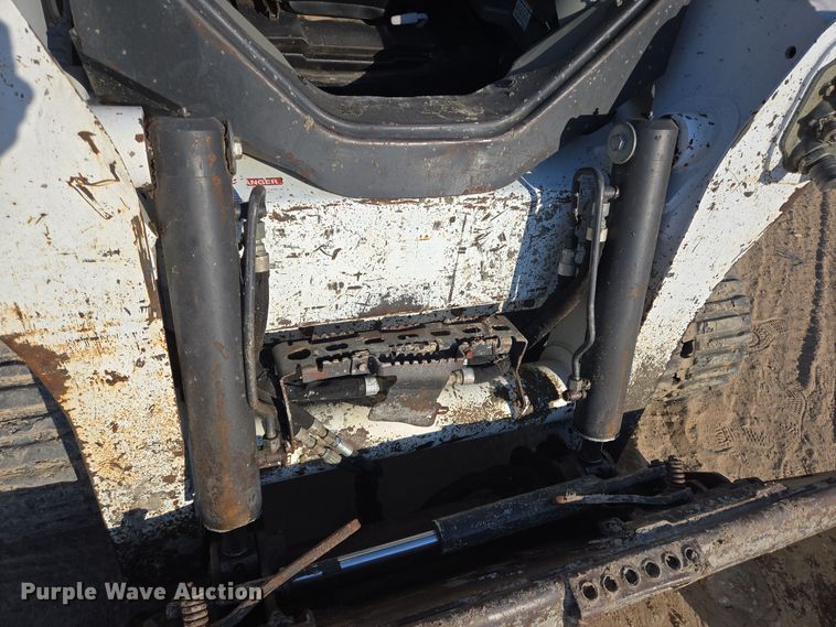 image for item DT5310 2017 Bobcat  T630 skid steer loader