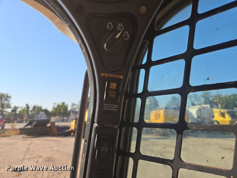 image for item DT5310 2017 Bobcat  T630 skid steer loader