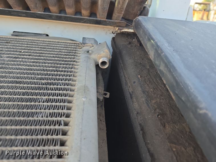 image for item DT5310 2017 Bobcat  T630 skid steer loader