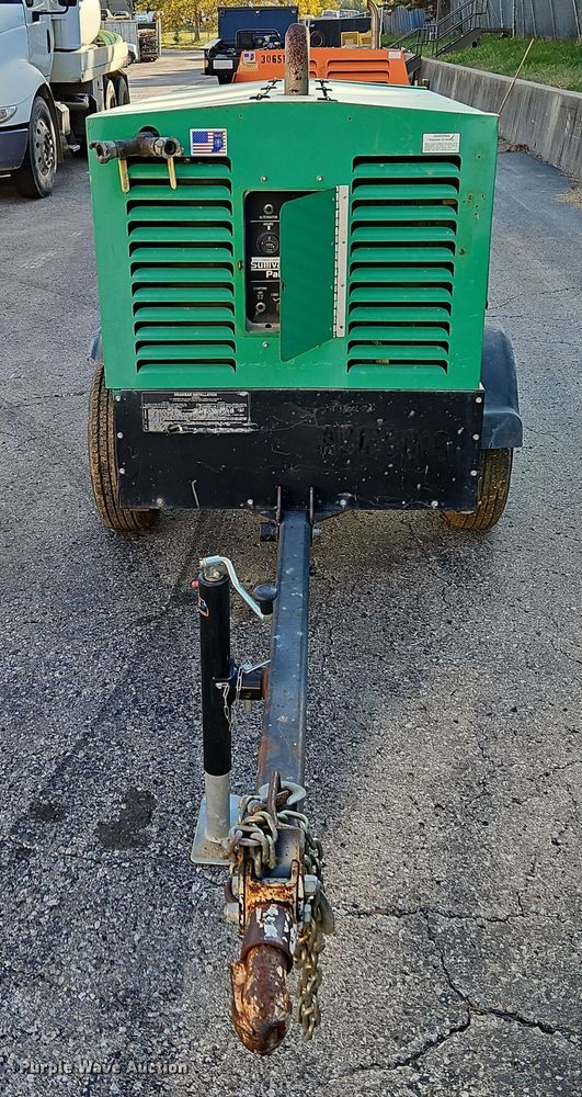 image for item DT7516 1990 Sullivan D185 air compressor