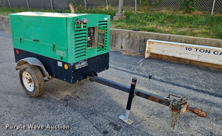 image for item DT7516 1990 Sullivan D185 air compressor