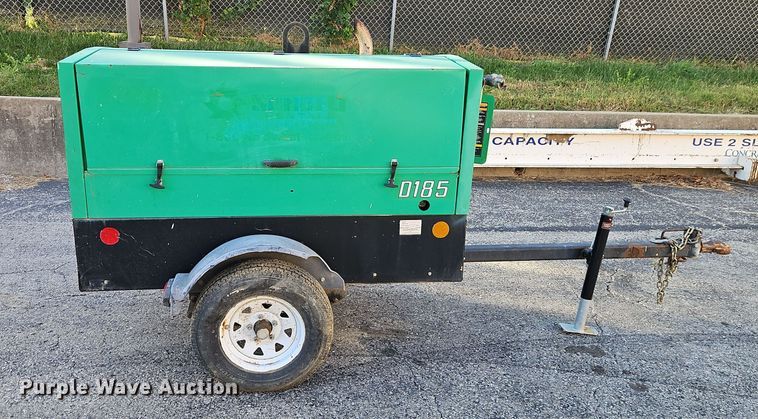 image for item DT7516 1990 Sullivan D185 air compressor