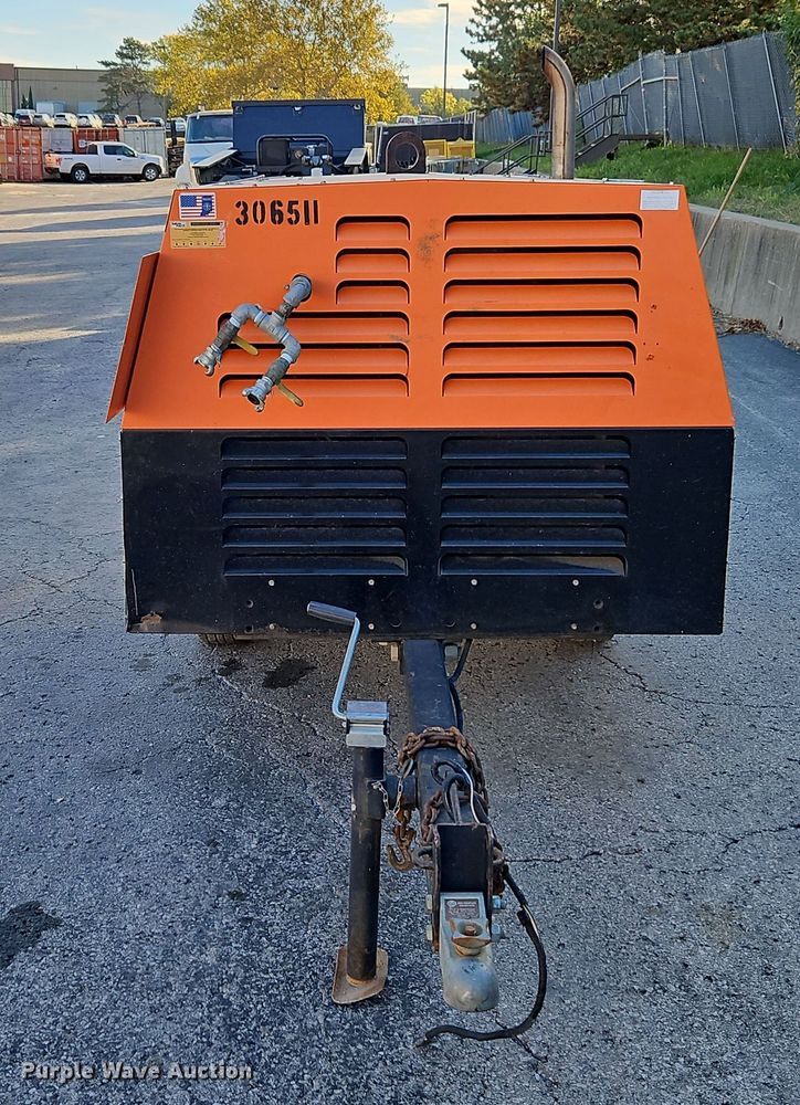 image for item DT7517 Sullivan DF210PHJD air compressor