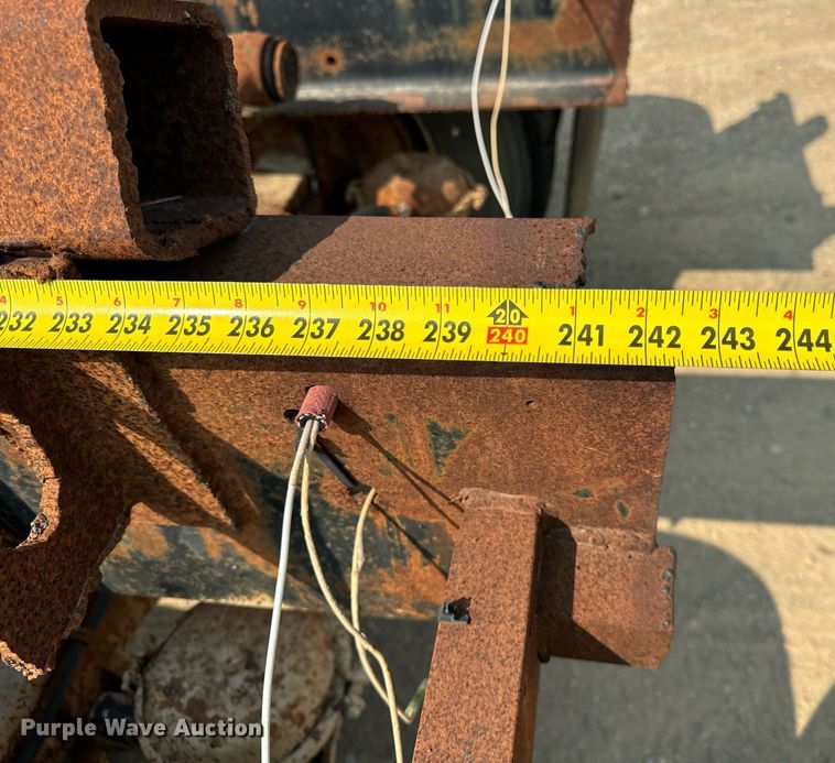 image for item DV5910 1978 International  Paystar 5000 truck cab and chassis