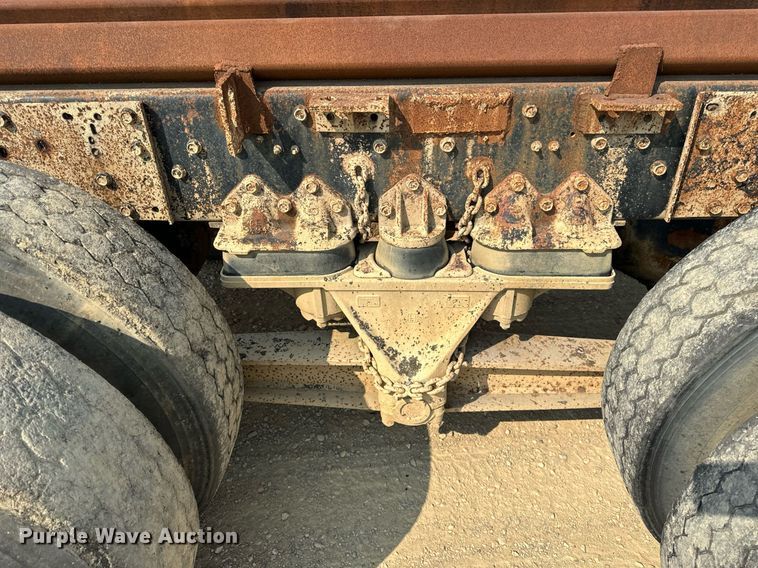 image for item DV5910 1978 International  Paystar 5000 truck cab and chassis