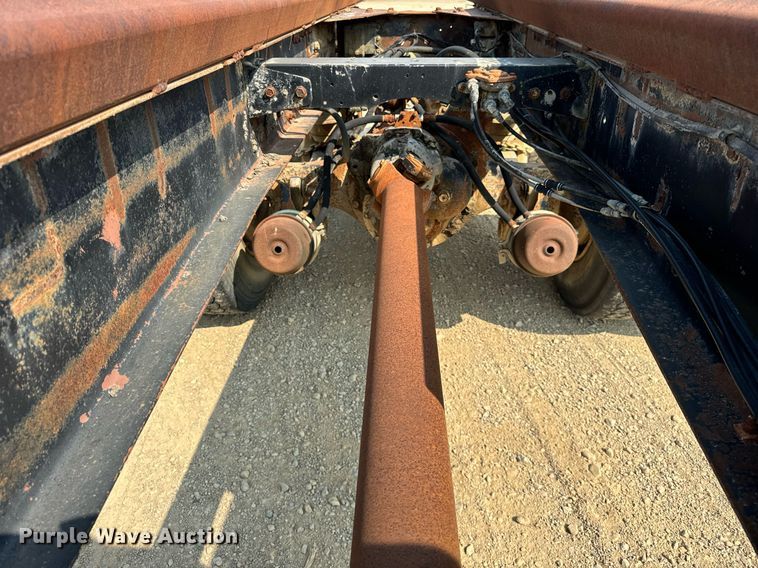 image for item DV5910 1978 International  Paystar 5000 truck cab and chassis