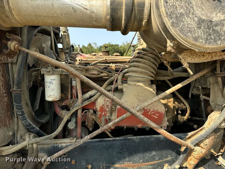 image for item DV5910 1978 International  Paystar 5000 truck cab and chassis