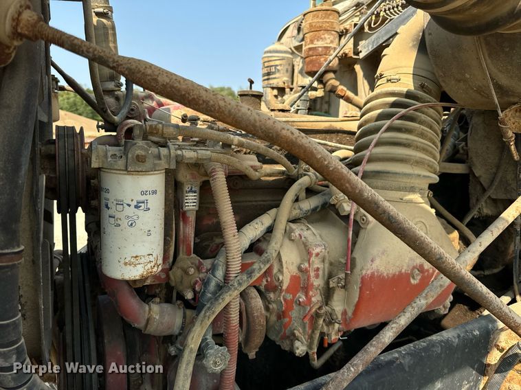 image for item DV5910 1978 International  Paystar 5000 truck cab and chassis