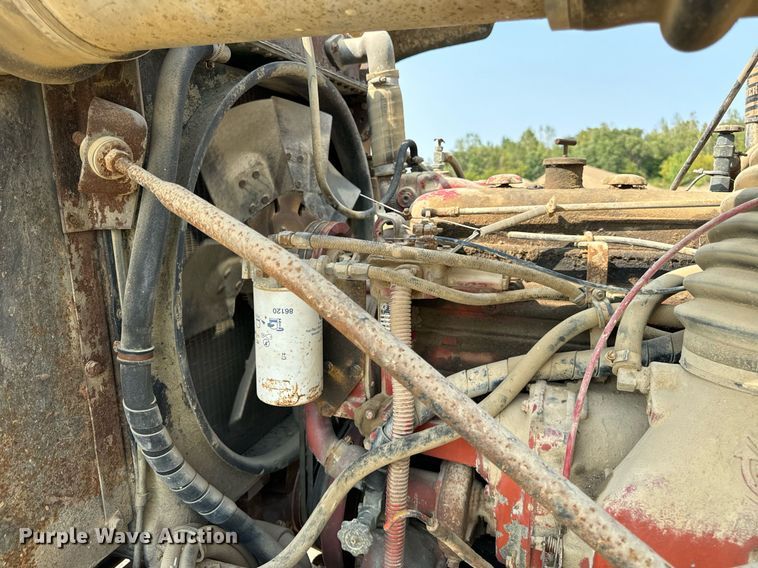 image for item DV5910 1978 International  Paystar 5000 truck cab and chassis