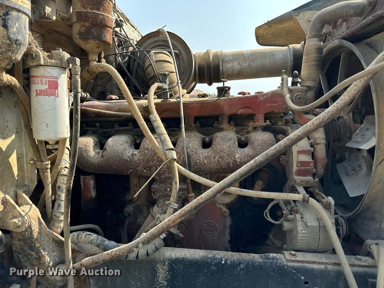 image for item DV5910 1978 International  Paystar 5000 truck cab and chassis