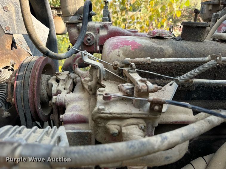 image for item DV5910 1978 International  Paystar 5000 truck cab and chassis