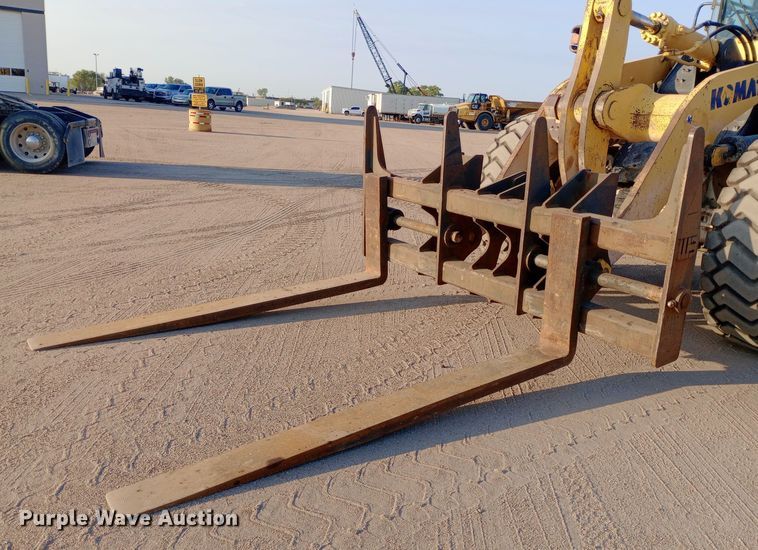 image for item DW0775 2011 Komatsu WA380-7 wheel loader