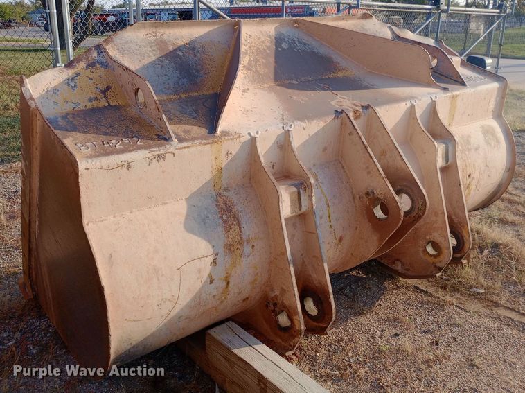 image for item DW0775 2011 Komatsu WA380-7 wheel loader