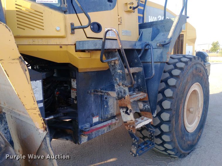 image for item DW0775 2011 Komatsu WA380-7 wheel loader