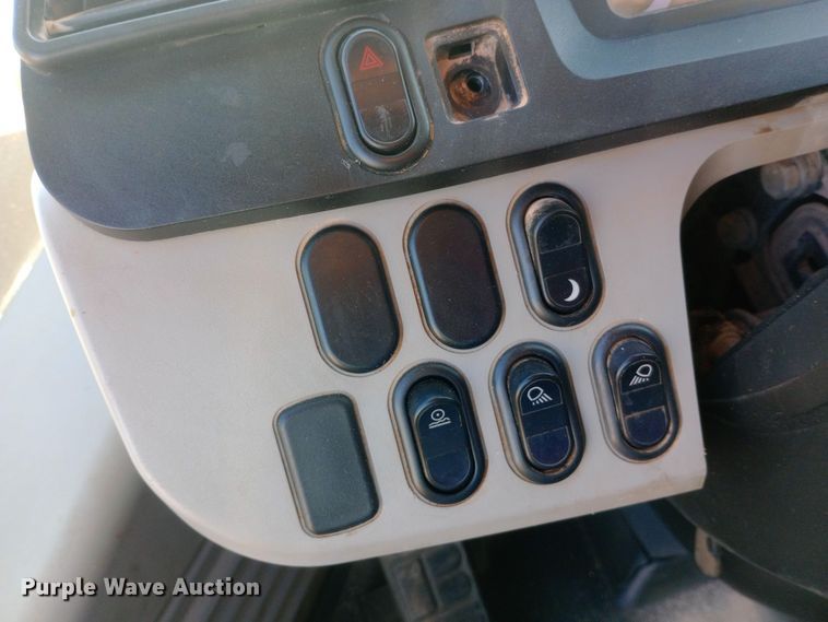 image for item DW0775 2011 Komatsu WA380-7 wheel loader