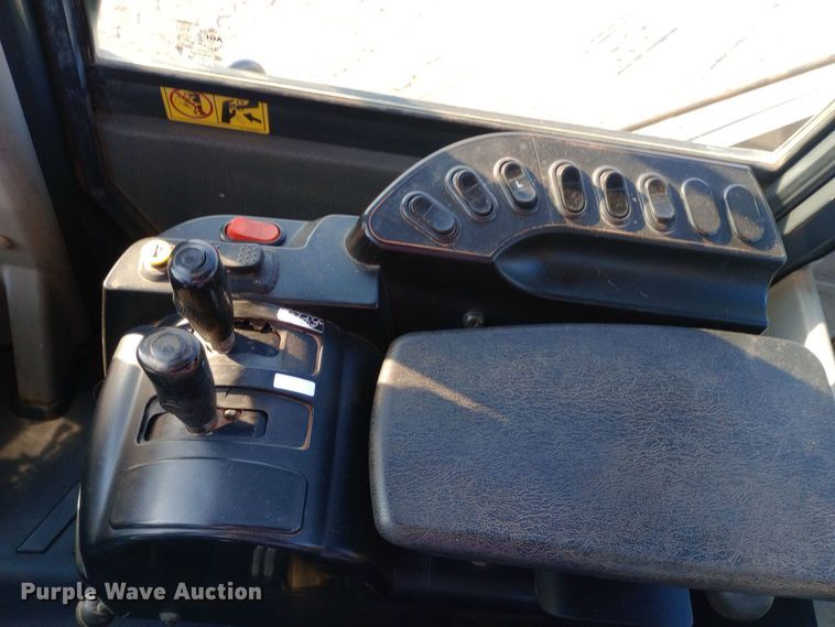 image for item DW0775 2011 Komatsu WA380-7 wheel loader