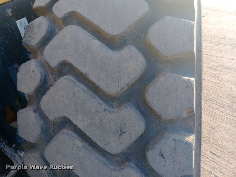 image for item DW0775 2011 Komatsu WA380-7 wheel loader