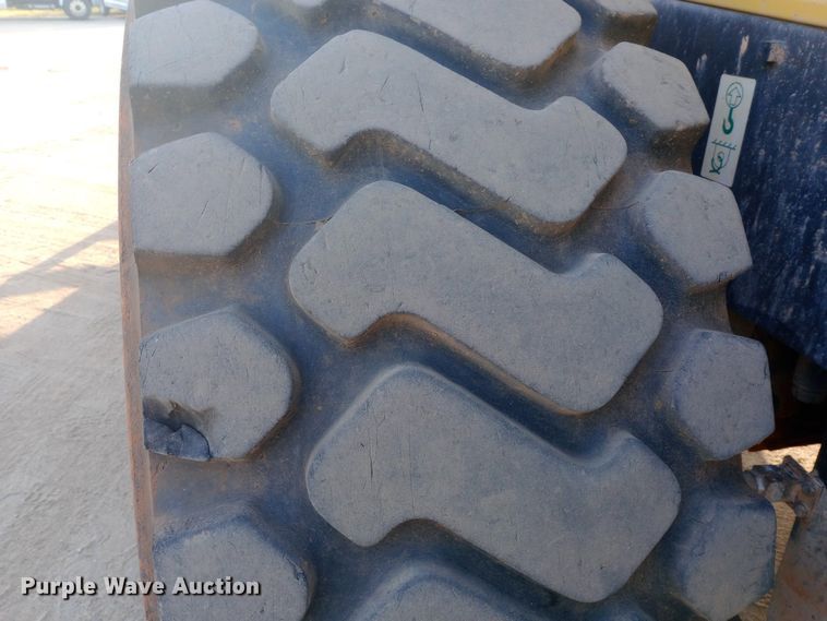 image for item DW0775 2011 Komatsu WA380-7 wheel loader