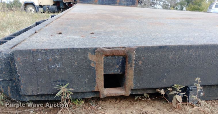 image for item DW0779 Flatbed