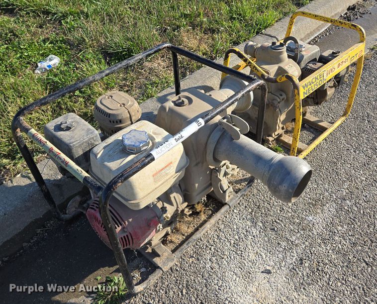 image for item DW2514 (2) pumps 