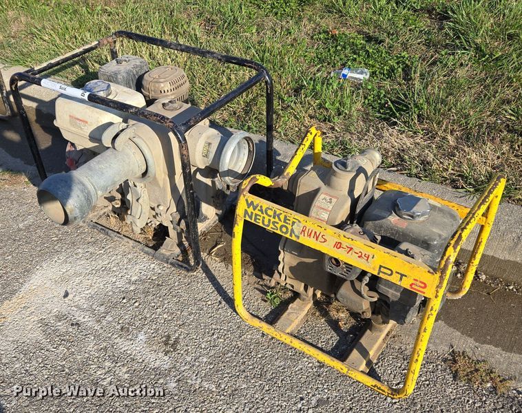 image for item DW2514 (2) pumps 