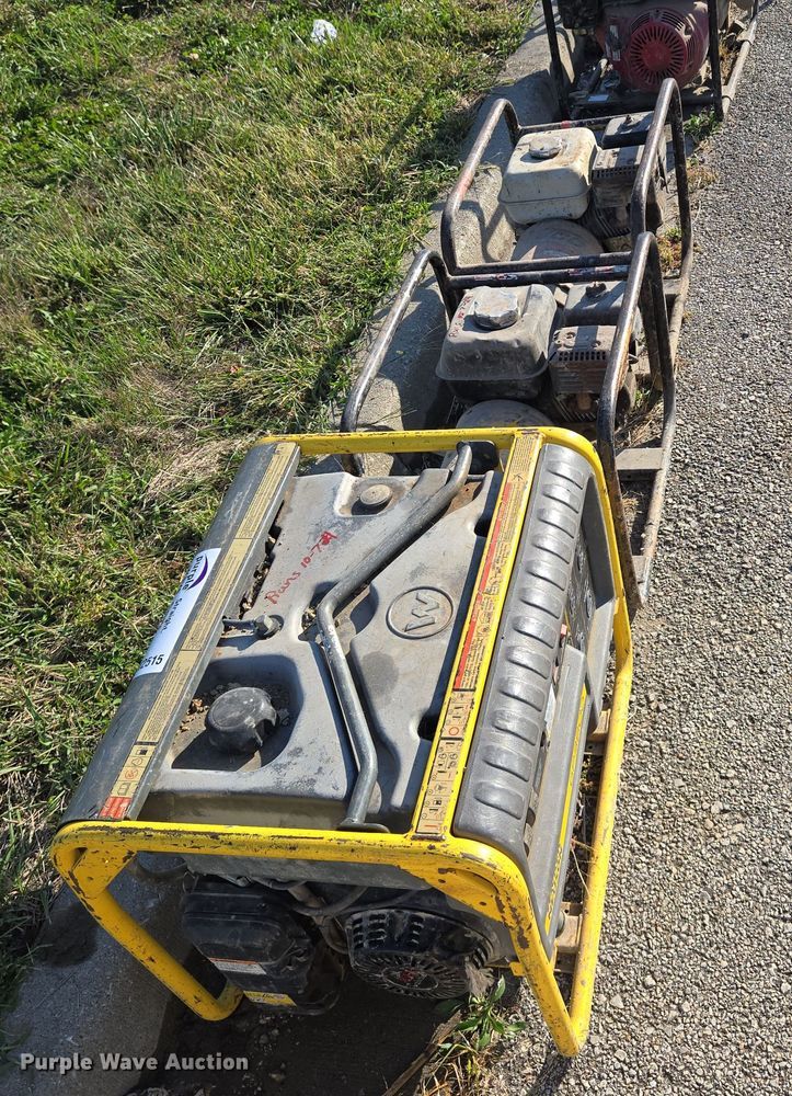 image for item DW2515 (3) generators 