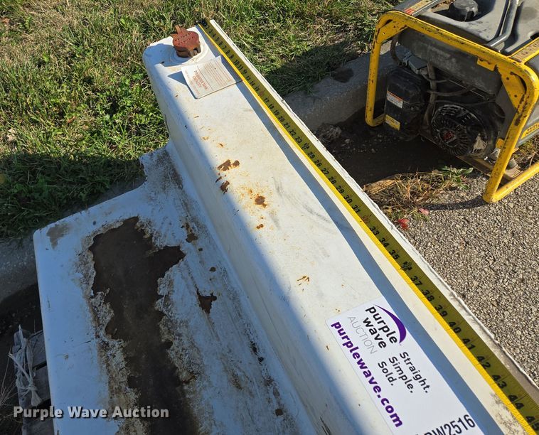 image for item DW2516 (2) fuel tanks 