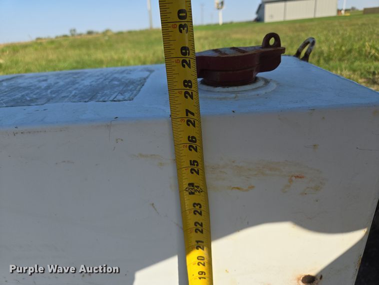 image for item DW2516 (2) fuel tanks 