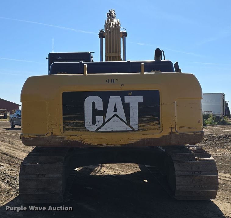 image for item DW3750 2008 Caterpillar 324D L excavator