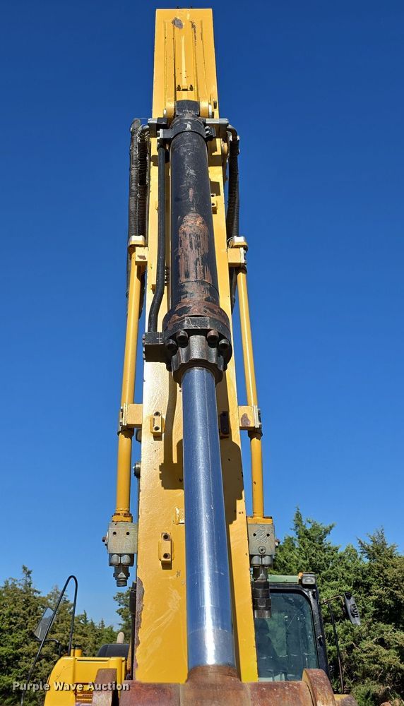 image for item DW3750 2008 Caterpillar 324D L excavator