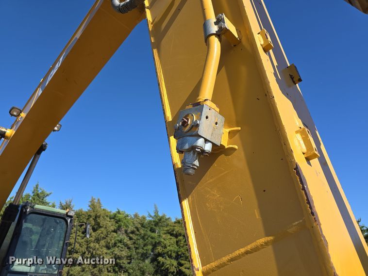 image for item DW3750 2008 Caterpillar 324D L excavator