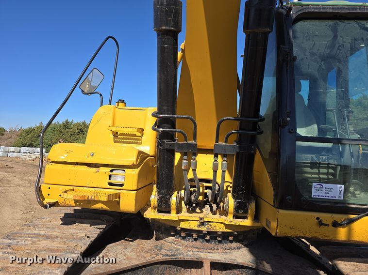 image for item DW3750 2008 Caterpillar 324D L excavator
