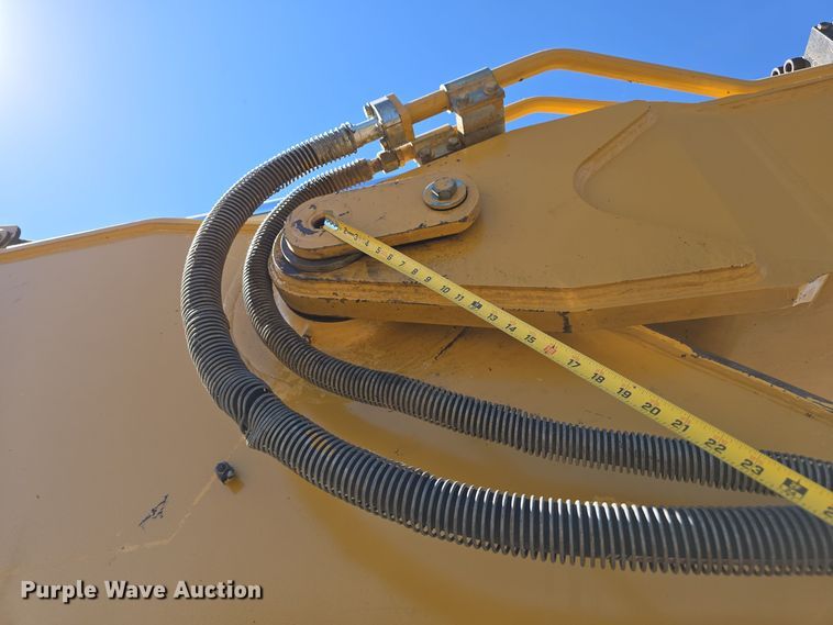 image for item DW3750 2008 Caterpillar 324D L excavator