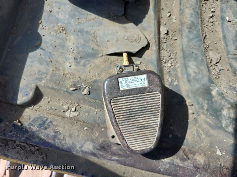 image for item DW3750 2008 Caterpillar 324D L excavator