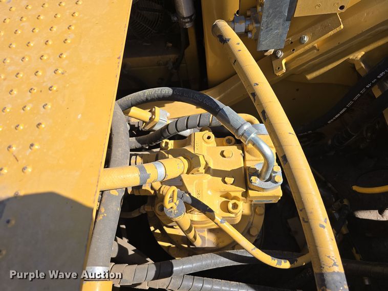 image for item DW3750 2008 Caterpillar 324D L excavator