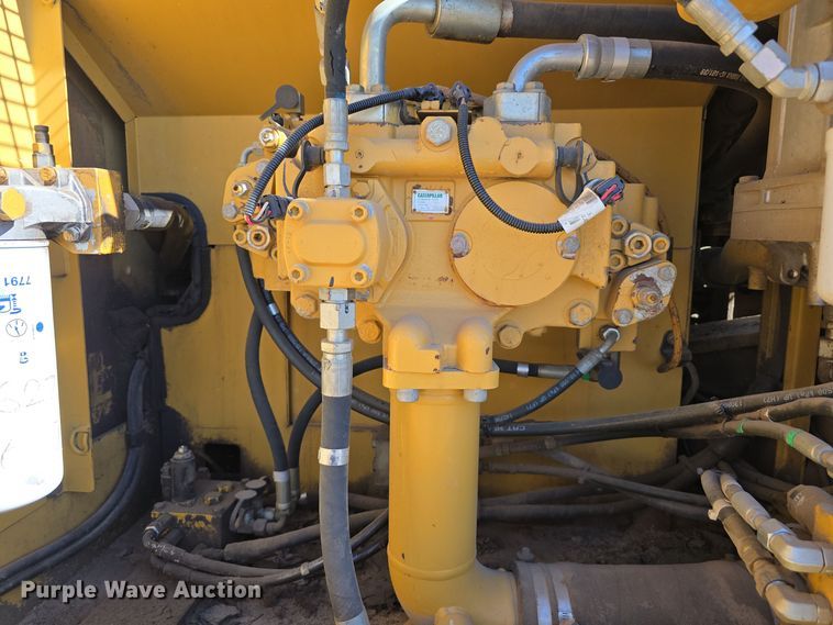 image for item DW3750 2008 Caterpillar 324D L excavator