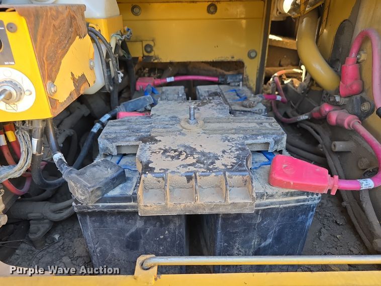 image for item DW3750 2008 Caterpillar 324D L excavator