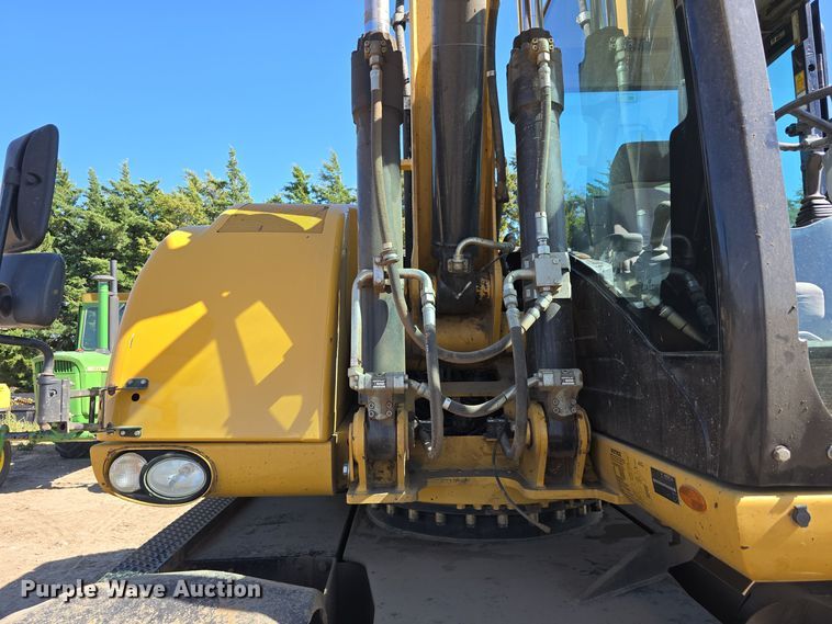 image for item DW3761 2010 Caterpillar M316D wheeled excavator
